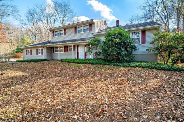 5 Forest Dr, Long Hill Twp., NJ 07980