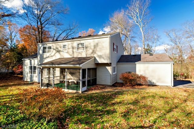 5 Forest Dr, Long Hill Twp., NJ 07980