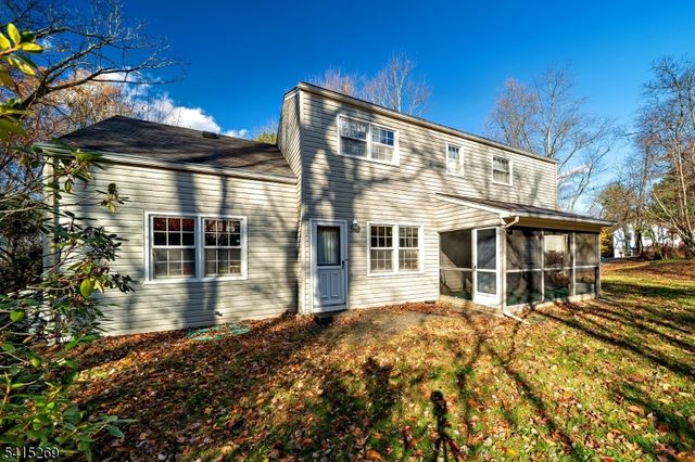 5 Forest Dr, Long Hill Twp., NJ 07980