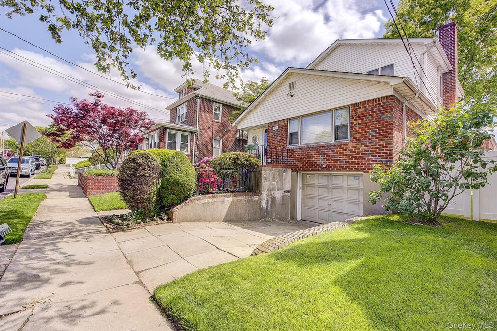 69-29 166th Street, Fresh Meadows, NY 11365 — photo 2