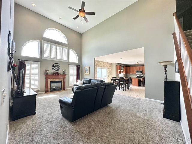 724 Autumnwood Forest Drive, Lake St Louis, MO 63367
