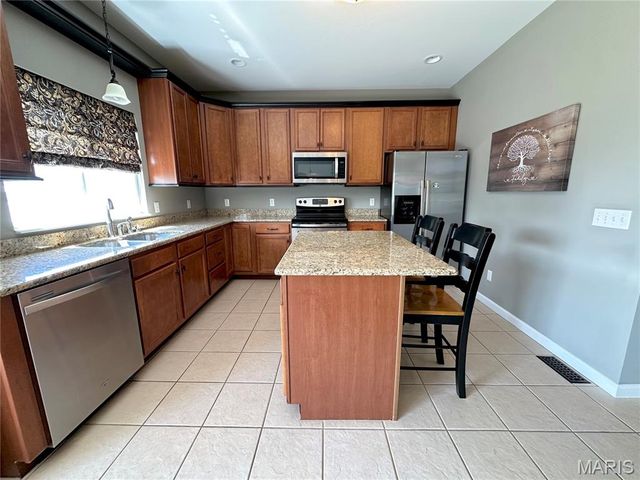 724 Autumnwood Forest Drive, Lake St Louis, MO 63367