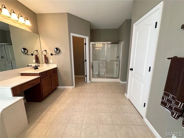 724 Autumnwood Forest Drive, Lake St Louis, MO 63367