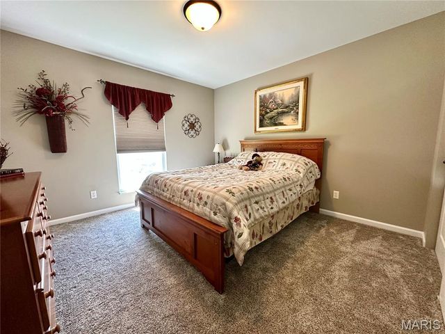 724 Autumnwood Forest Drive, Lake St Louis, MO 63367