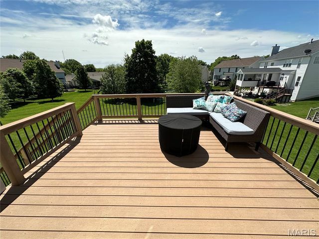 724 Autumnwood Forest Drive, Lake St Louis, MO 63367
