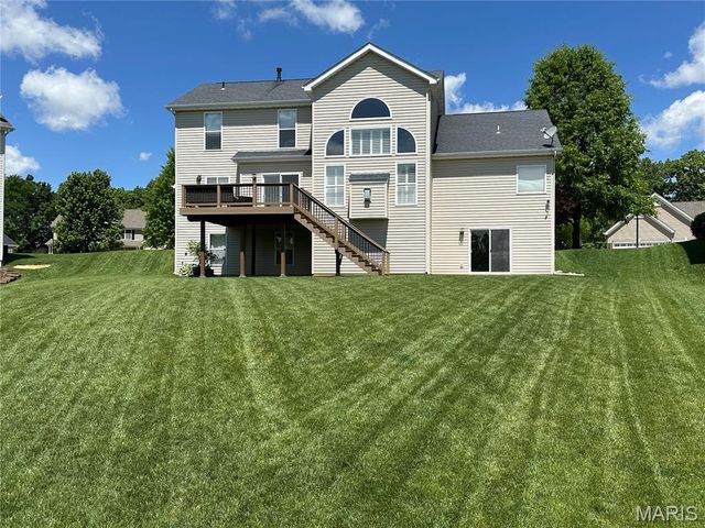 724 Autumnwood Forest Drive, Lake St Louis, MO 63367