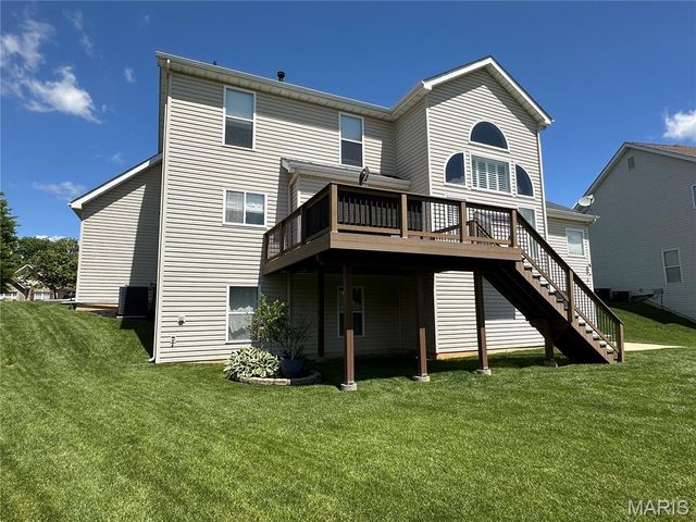 724 Autumnwood Forest Drive, Lake St Louis, MO 63367