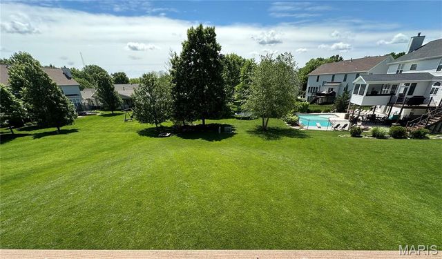 724 Autumnwood Forest Drive, Lake St Louis, MO 63367