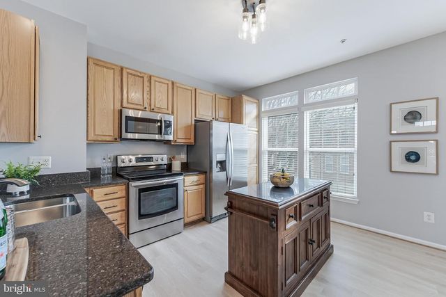 2772 MANHATTAN PL, Vienna, VA 22180