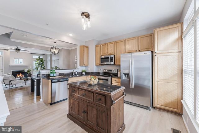 2772 MANHATTAN PL, Vienna, VA 22180