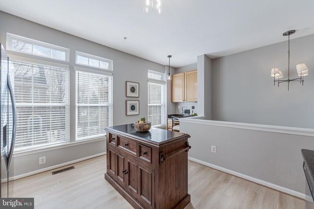 2772 MANHATTAN PL, Vienna, VA 22180