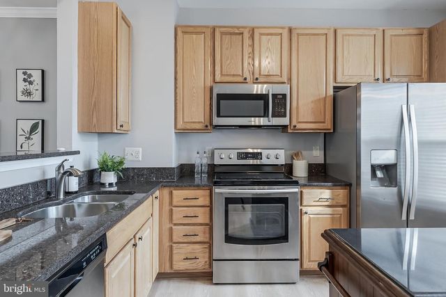 2772 MANHATTAN PL, Vienna, VA 22180