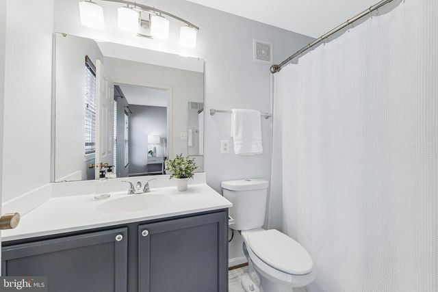 2772 MANHATTAN PL, Vienna, VA 22180