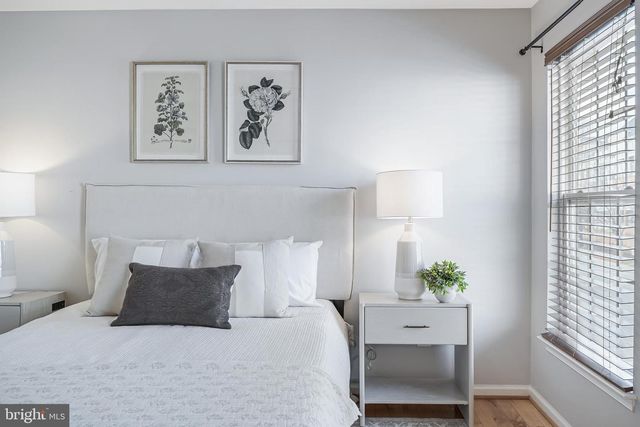 2772 MANHATTAN PL, Vienna, VA 22180