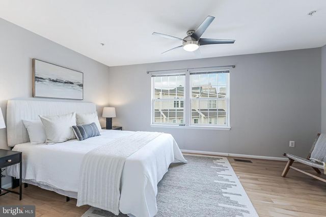 2772 MANHATTAN PL, Vienna, VA 22180