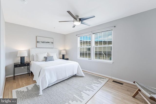 2772 MANHATTAN PL, Vienna, VA 22180