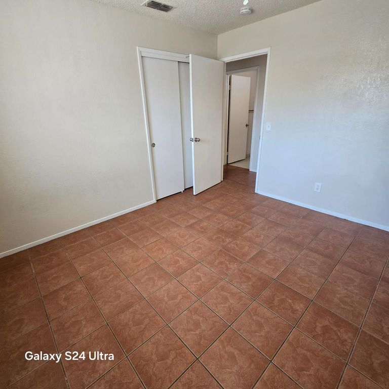 Image 10 of property listing at 500 E Clark Street, Madera, CA 93638