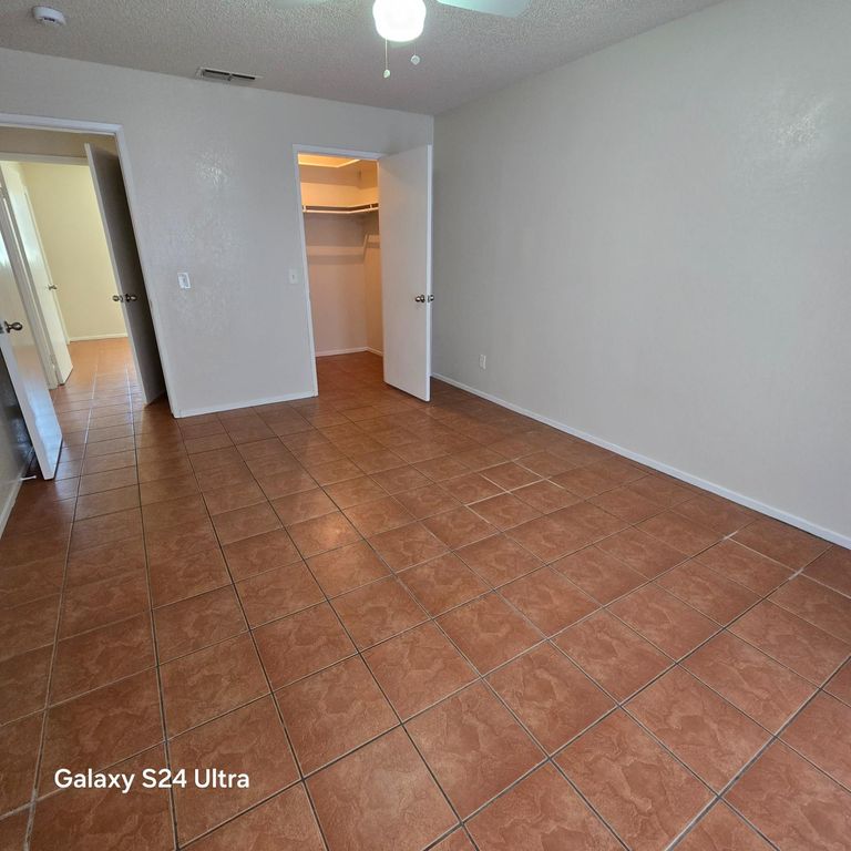 Image 13 of property listing at 500 E Clark Street, Madera, CA 93638