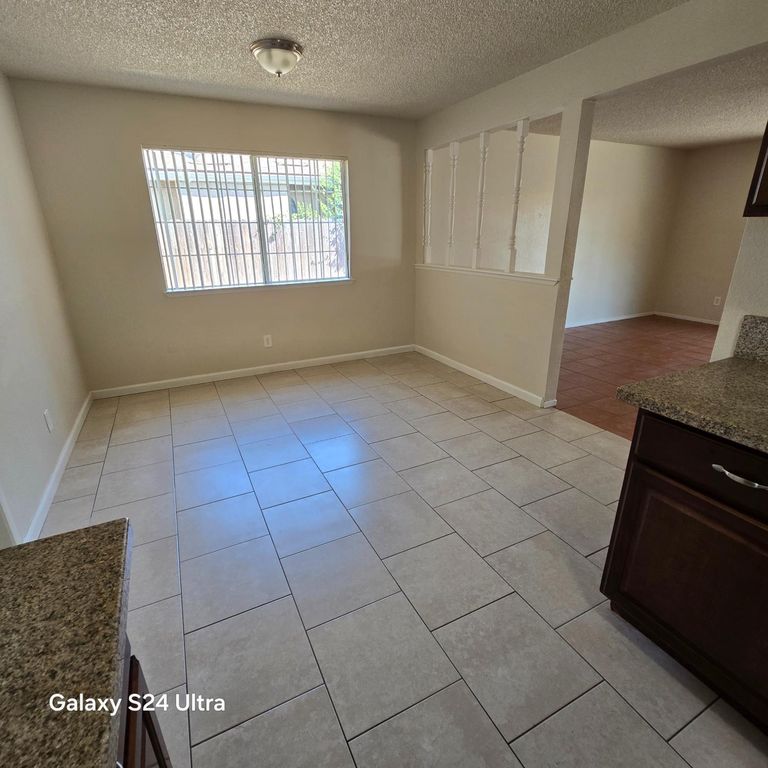 Image 5 of property listing at 500 E Clark Street, Madera, CA 93638