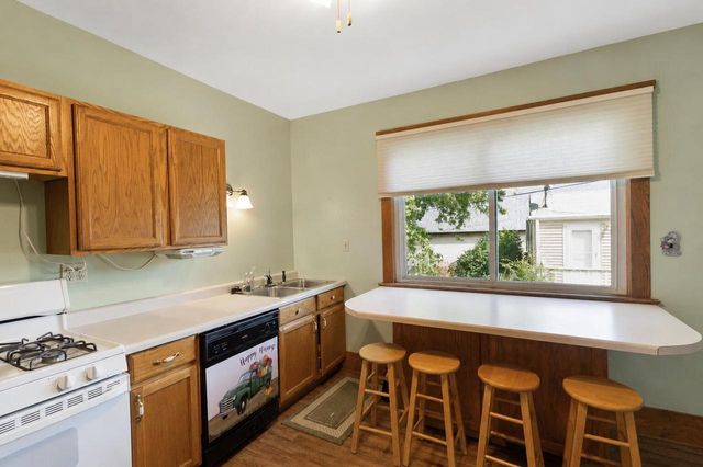 800 9th AVENUE, Union Grove, WI 53182
