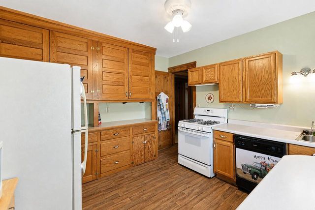 800 9th AVENUE, Union Grove, WI 53182