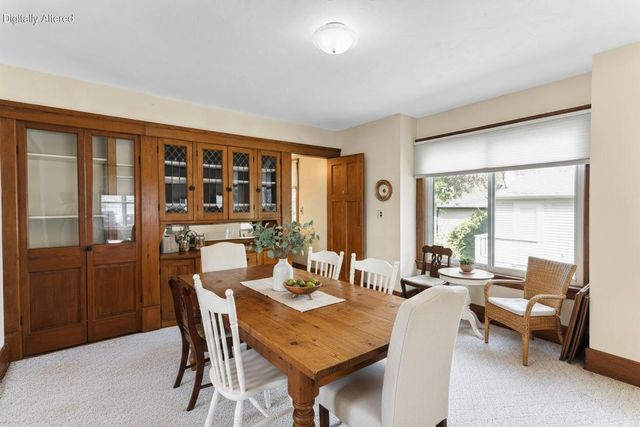 800 9th AVENUE, Union Grove, WI 53182