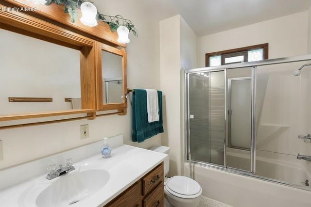 800 9th AVENUE, Union Grove, WI 53182