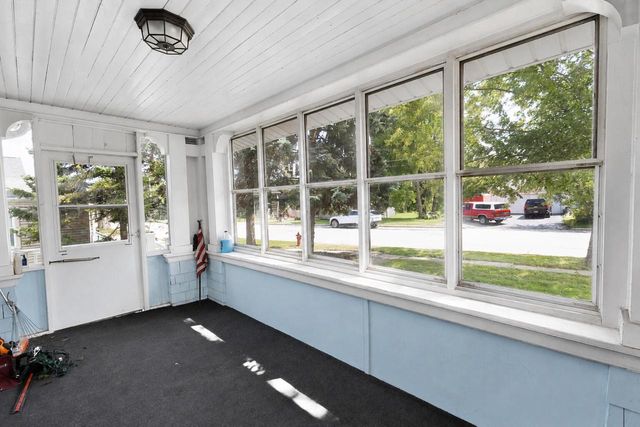 800 9th AVENUE, Union Grove, WI 53182