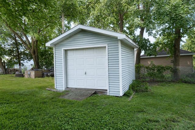 800 9th AVENUE, Union Grove, WI 53182