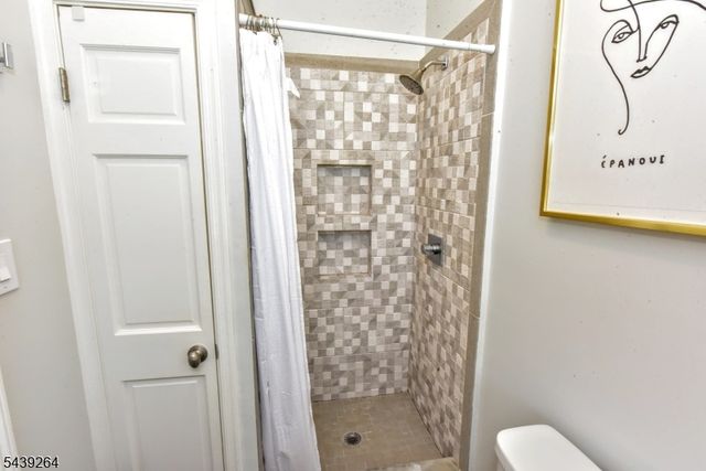 295 Bloomfield Ave C9, Montclair Twp., NJ 07042