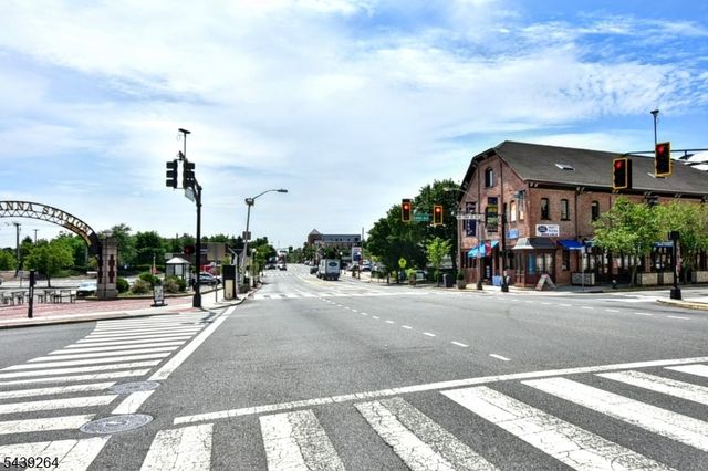 295 Bloomfield Ave C9, Montclair Twp., NJ 07042