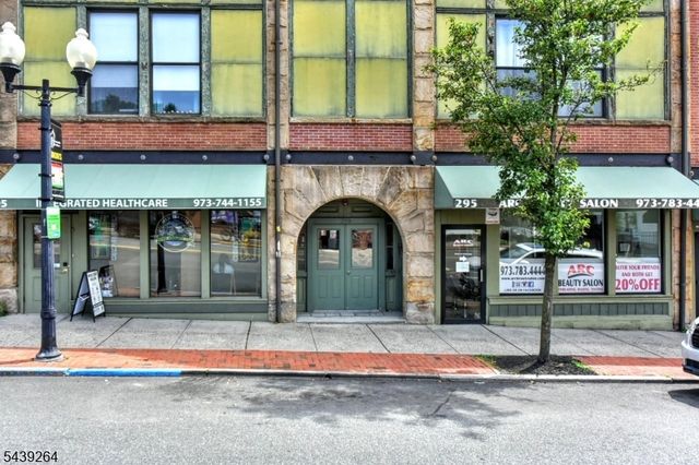 295 Bloomfield Ave C9, Montclair Twp., NJ 07042