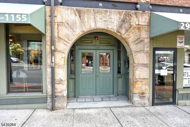 295 Bloomfield Ave C9, Montclair Twp., NJ 07042