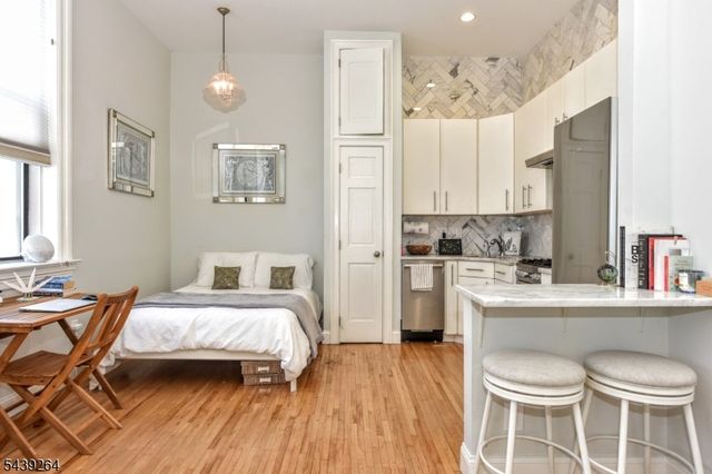295 Bloomfield Ave C9, Montclair Twp., NJ 07042