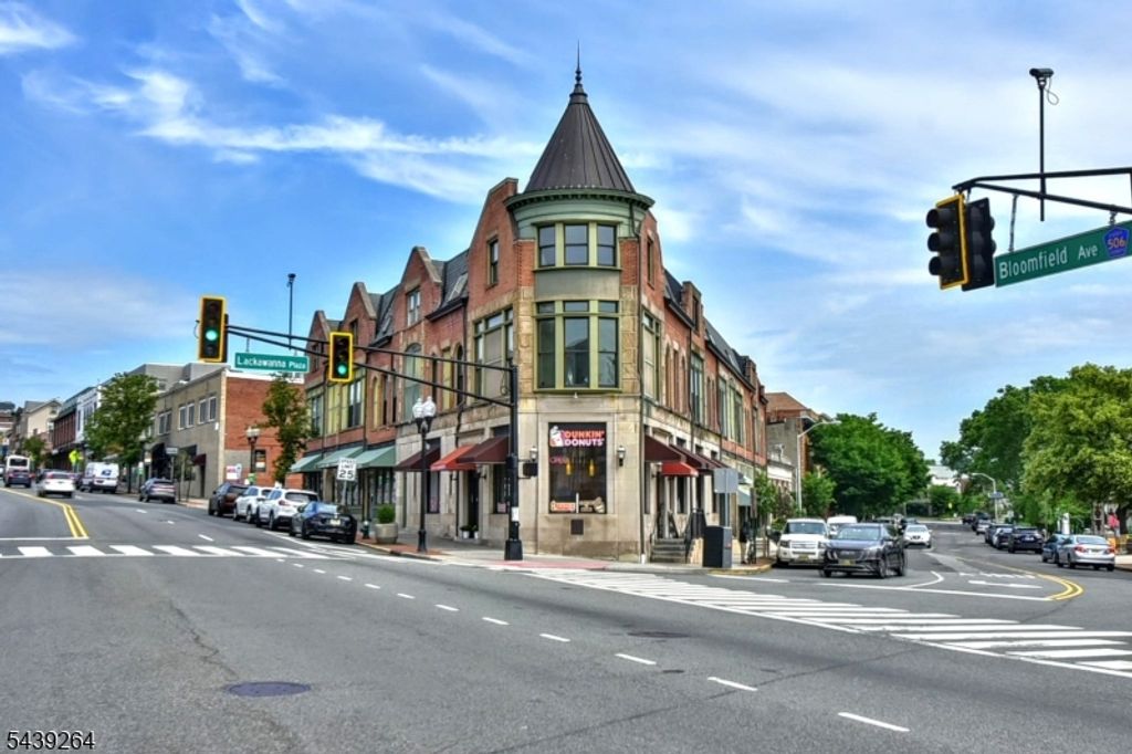 295 Bloomfield Ave C9, Montclair Twp., NJ 07042