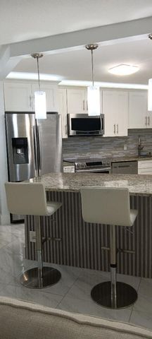 5749 Camino Del Sol 202, Boca Raton, FL 33433