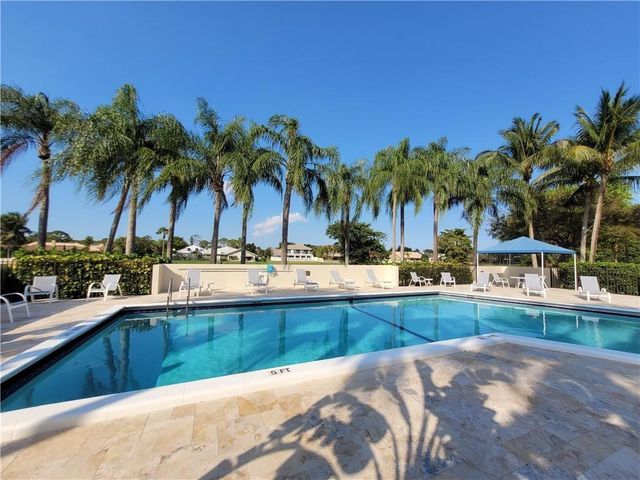 5749 Camino Del Sol 202, Boca Raton, FL 33433