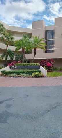 5749 Camino Del Sol 202, Boca Raton, FL 33433