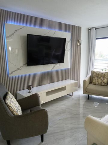 5749 Camino Del Sol 202, Boca Raton, FL 33433