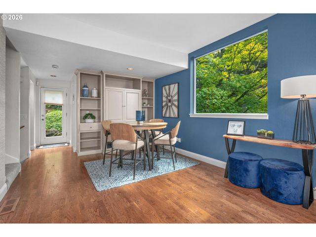 4465 GOLDEN Ln, Lake Oswego, OR 97035