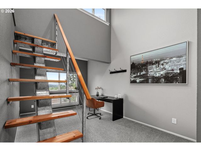4465 GOLDEN Ln, Lake Oswego, OR 97035