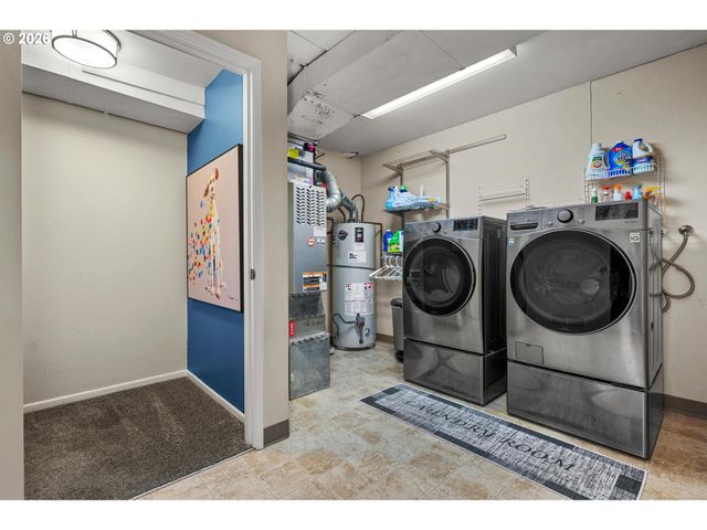 4465 GOLDEN Ln, Lake Oswego, OR 97035