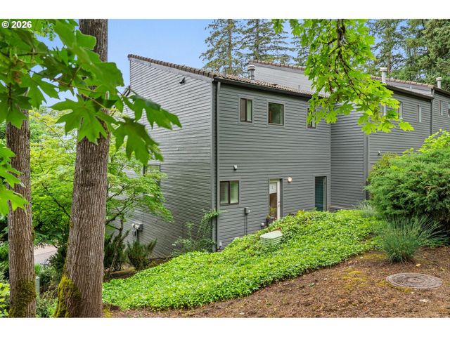 4465 GOLDEN Ln, Lake Oswego, OR 97035