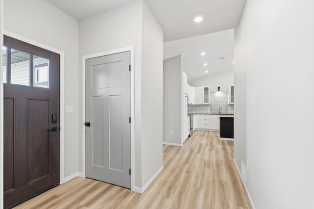 3022 41st Avenue S, Moorhead, MN 56560