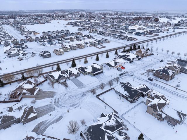 3022 41st Avenue S, Moorhead, MN 56560