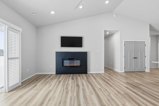 3022 41st Avenue S, Moorhead, MN 56560