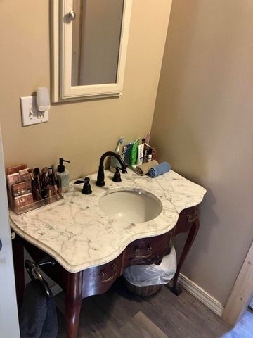 740 E 13th Street, Cassville, MO 65625