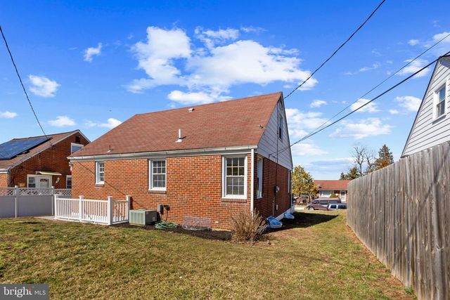 1817 HANFORD RD, Rosedale, MD 21237