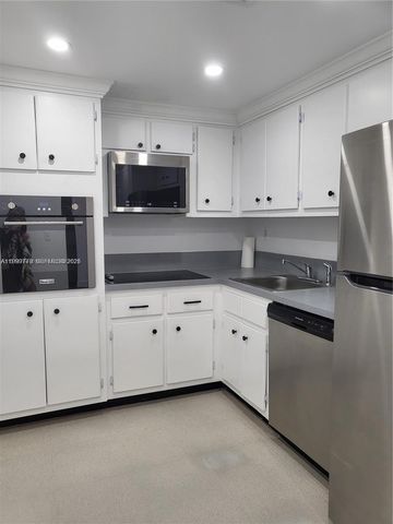 1865 79th St Cswy 8E, North Bay Village, FL 33141