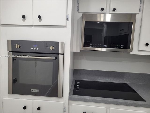 1865 79th St Cswy 8E, North Bay Village, FL 33141